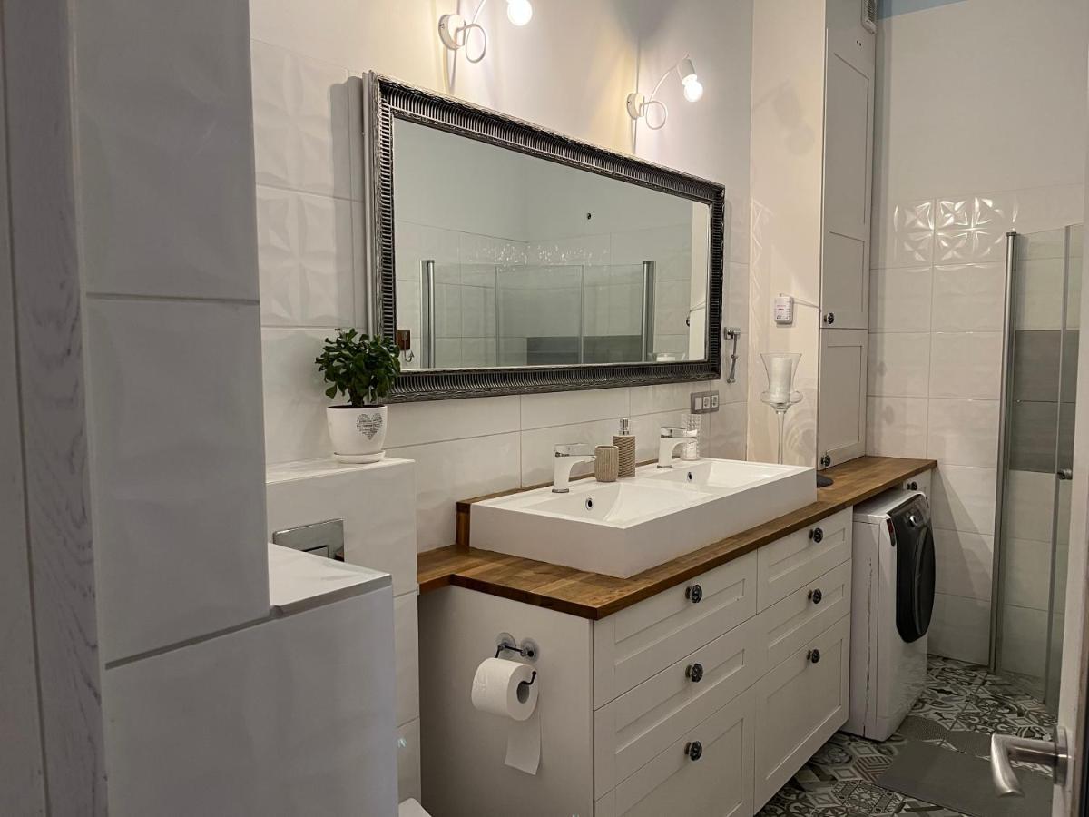 Appartamento Apartament Przy Ratuszu Barczewo Esterno foto